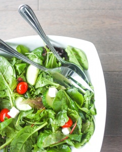 Mixed Greens Salad with Balsamic Vinaigrette: When I want to make a quick and easy salad, this mixed greens salad with balsamic vinaigrette is my go-to recipe. It makes a great side dish at dinner or a light lunch | aheadofthyme.com