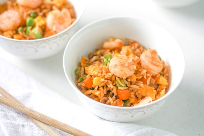 Chinese Fried Rice with Shrimp: Make your own Chinese fried rice with shrimp in 25 minutes, from prep to dinner table, and watch how quickly you will never order take-out again! | aheadofthyme.com