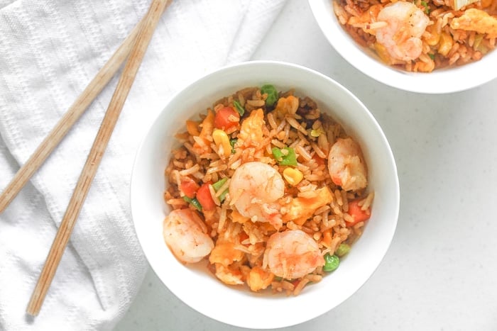 Chinese Fried Rice with Shrimp: Make your own Chinese fried rice with shrimp in 25 minutes, from prep to dinner table, and watch how quickly you will never order take-out again! | aheadofthyme.com