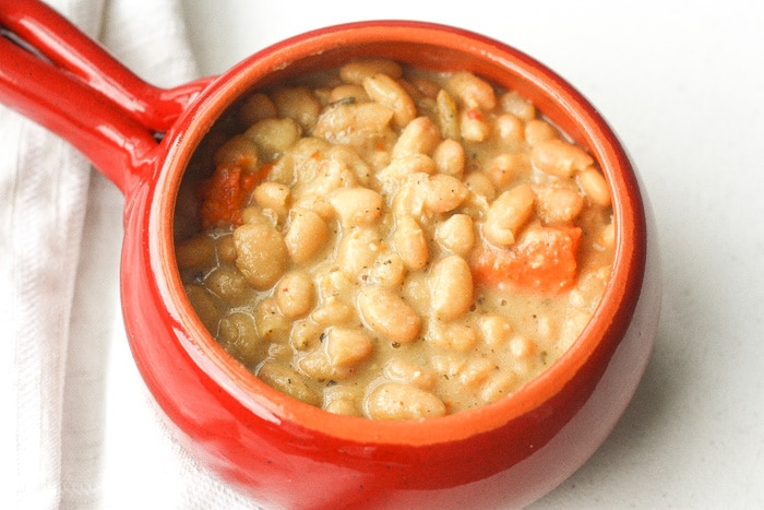 Easy Lima Beans: Lima beans don't have to be boring and bland. Bring them to life by making them tasty and full of flavour with this easy to follow recipe | aheadofthyme.com