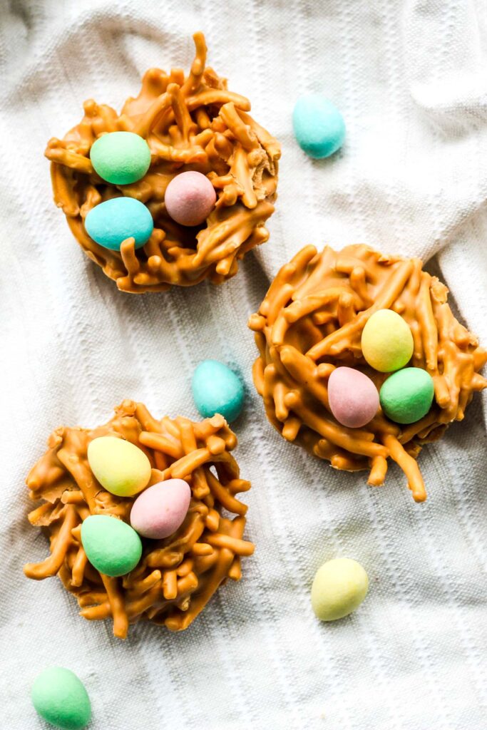 Spring is in the air and Easter is right around the corner. This calls for a batch of adorable no bake butterscotch and peanut butter bird's nest cookies. | aheadofthyme.com