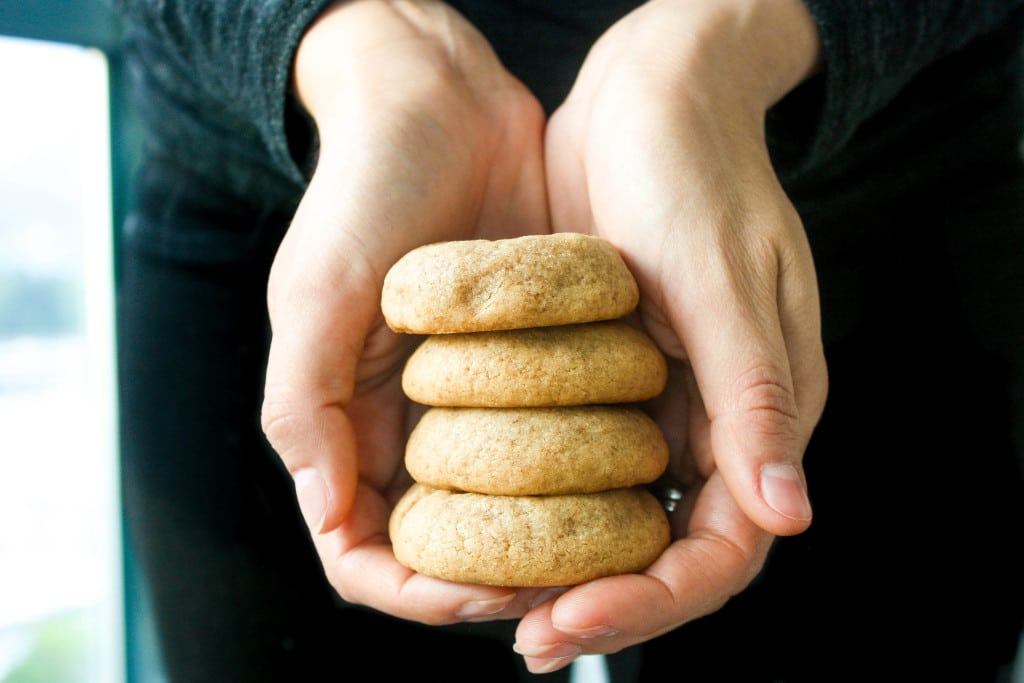 The Best Soft and Chewy Peanut Butter Cookies: What is better than classic, soft and chewy peanut butter cookies? Umm... not a whole lot comes to mind. Get ready to fall in love with a cookie | aheadofthyme.com