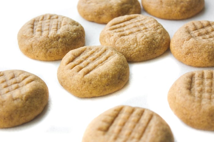 The Best Soft and Chewy Peanut Butter Cookies: What is better than classic, soft and chewy peanut butter cookies? Umm... not a whole lot comes to mind. Get ready to fall in love with a cookie | aheadofthyme.com