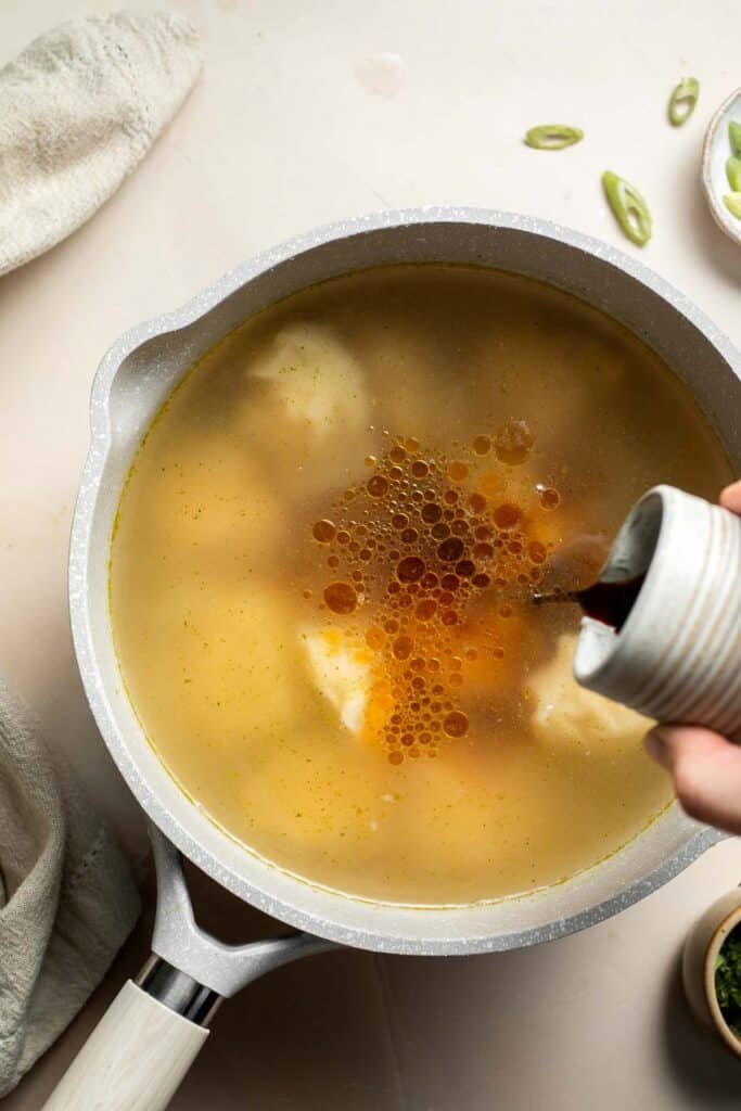 Easy 10-minute Wonton Soup is filling, delicious, and flavorful. With just a handful of simple ingredients, this homemade soup is ready in only 10 minutes! | aheadofthyme.com