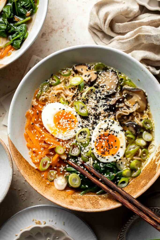 Put down the instant noodles! This quick and easy Vegetarian Ramen recipe is ready in minutes with fresh veggies, noodles, and authentic umami flavor. | aheadofthyme.com