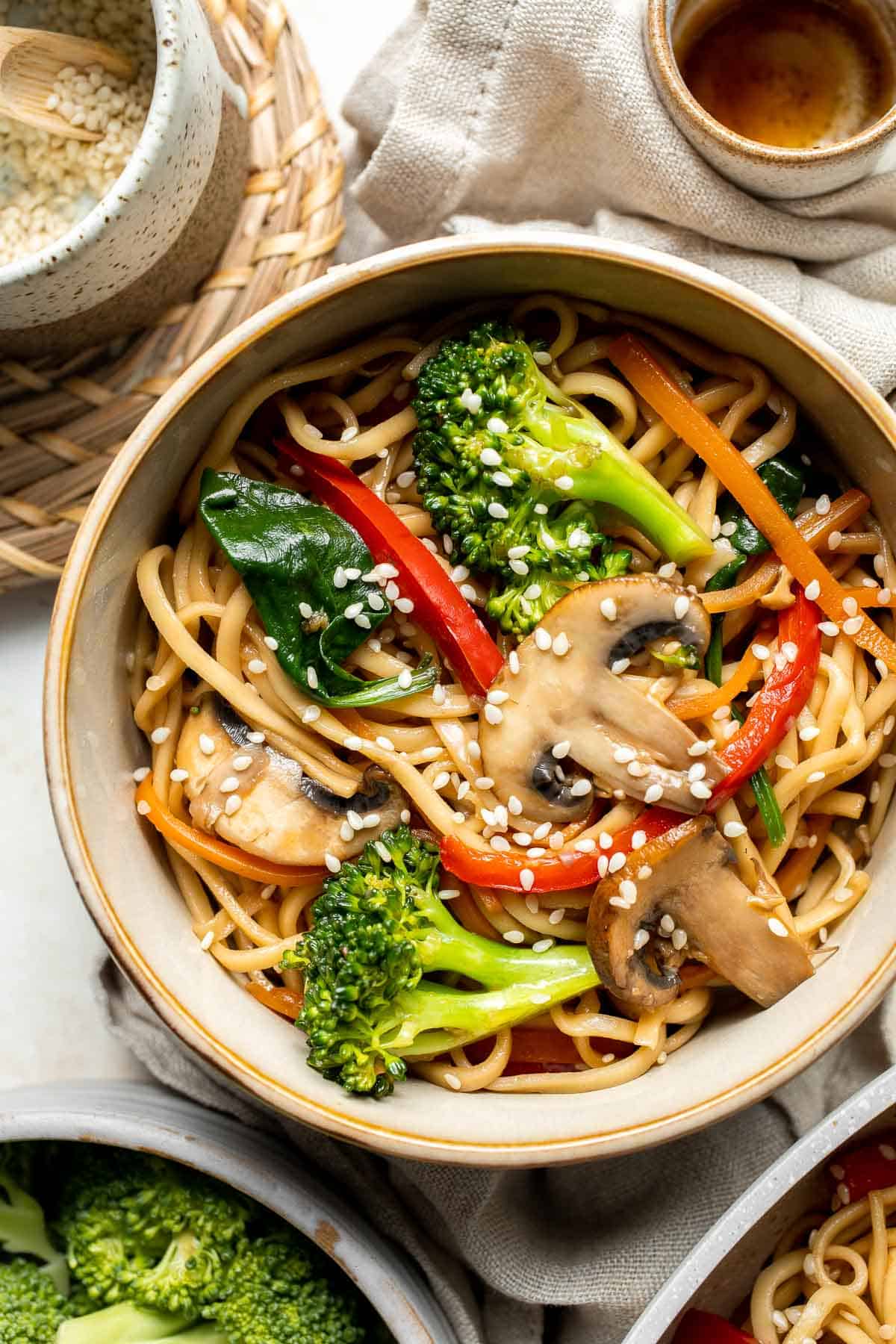 Say goodbye to takeout and make easy Lo Mein Noodles at home, packed with fresh veggies and healthy ingredients, in less than 15 minutes! | aheadofthyme.com