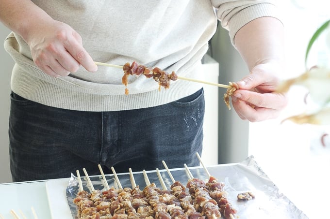 Craving authentic Chinese street food? You can now make juicy, grilled spicy cumin lamb skewers at home in your own backyard! | aheadofthyme.com