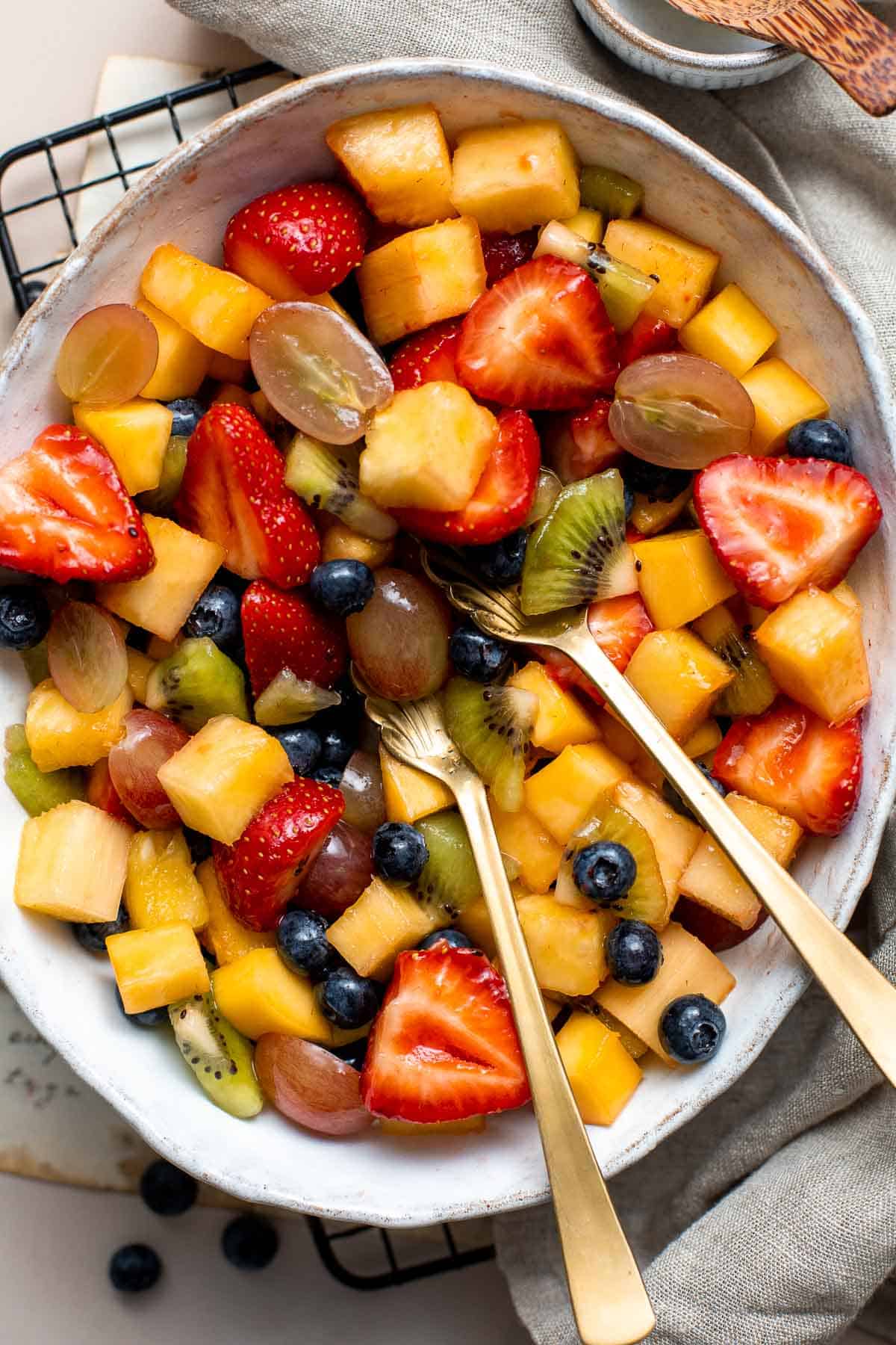 Fruits cut into cute shapes make this perfectly packed lunch so much fun!