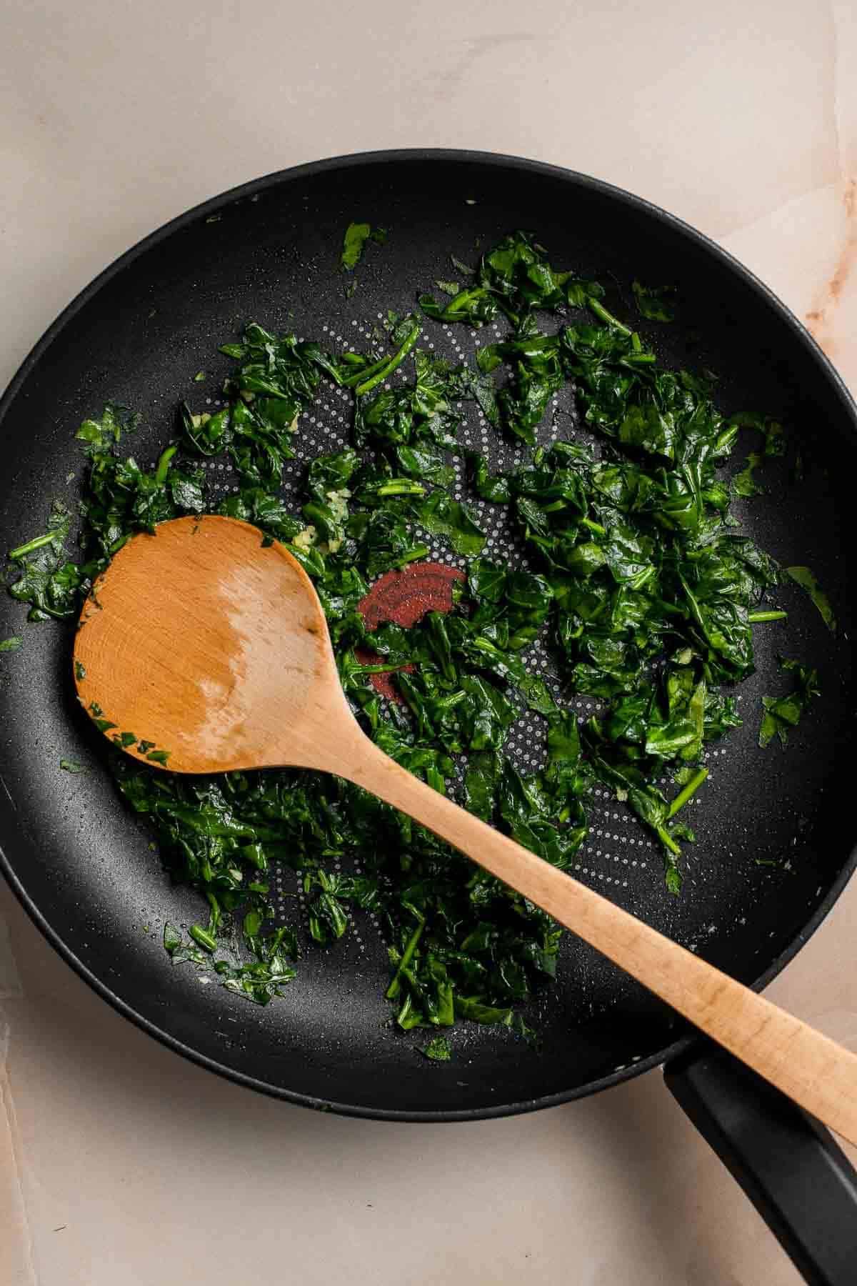 This Vegetarian Lasagna with Spinach is creamy, cheesy, and delicious. This classic Italian dish gets a meatless upgrade in this vegetarian version. | aheadofthyme.com