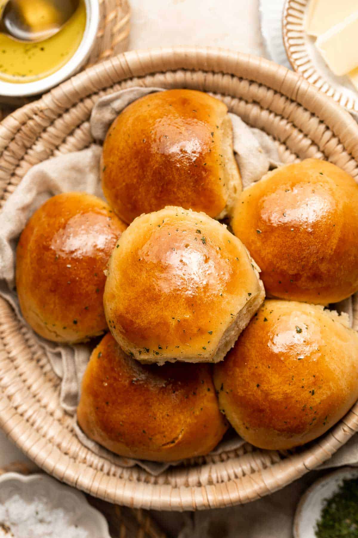 Quick and Easy Skillet Dinner Rolls are soft, fluffy, and served warm right out of the oven making them the only bread recipe you’ll need with dinner. | aheadofthyme.com