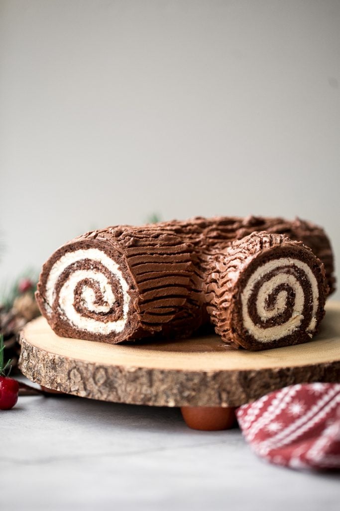 Yule Log Cake (Bûche De Noël)