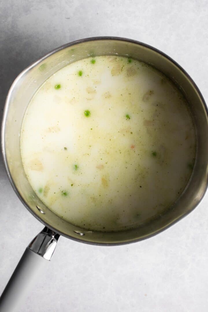 Spinach and Pea Soup Ahead of Thyme