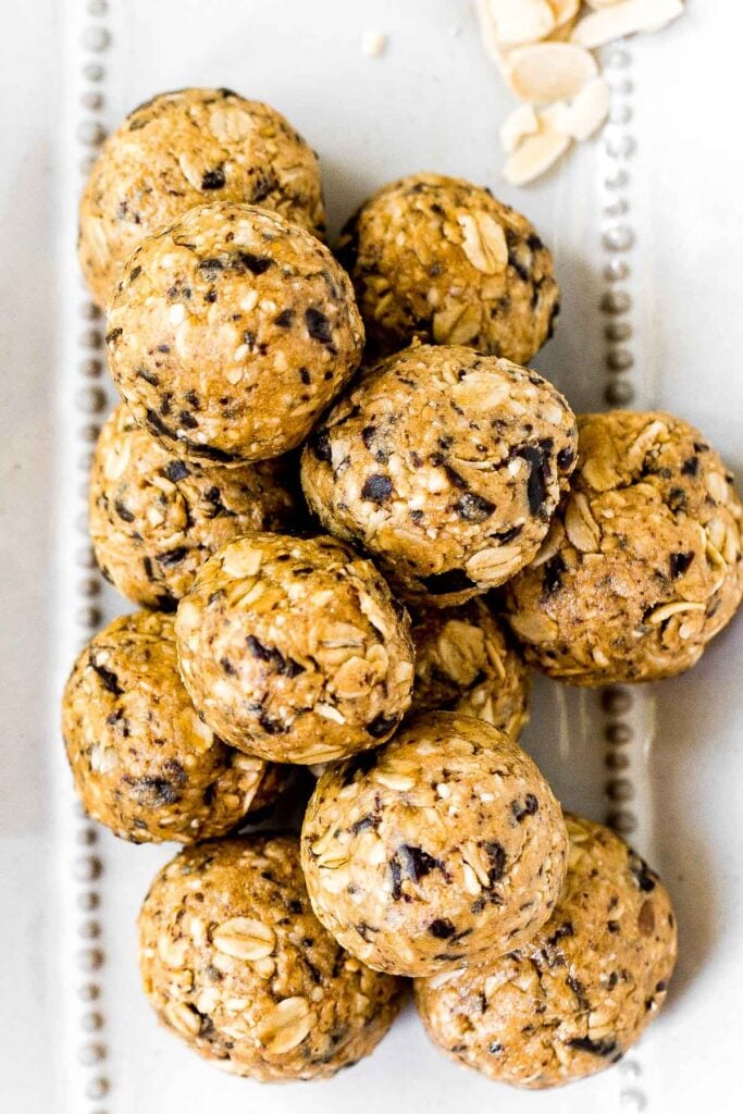 No bake protein-packed breakfast energy bites are chewy, easy to make, delicious, and loaded with healthy nutrients. Perfect for breakfast or as a snack. | aheadofthyme.com