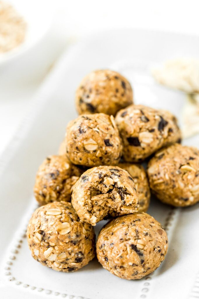 No bake protein-packed breakfast energy bites are chewy, easy to make, delicious, and loaded with healthy nutrients. Perfect for breakfast or as a snack. | aheadofthyme.com