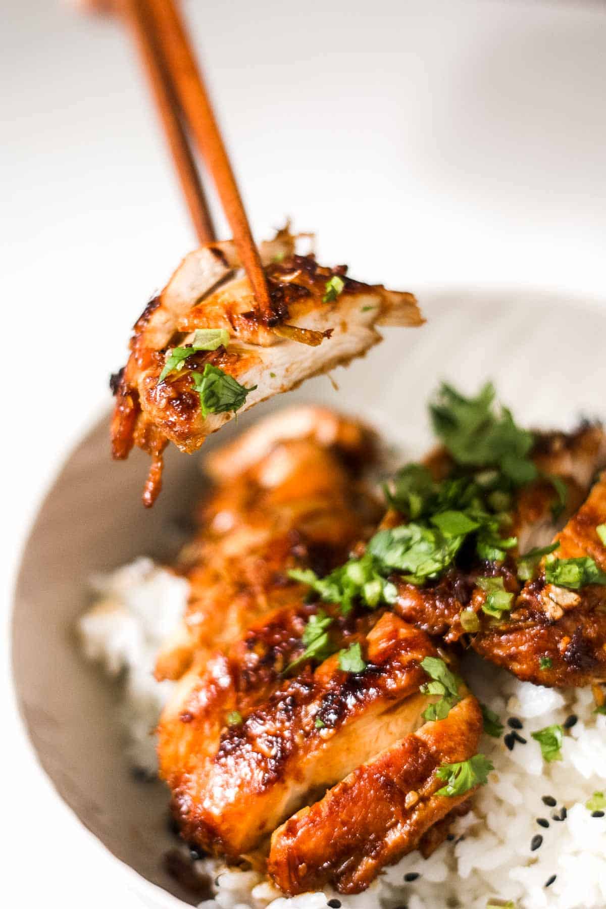 Pan-fried Lemongrass Chicken is a healthy, flavorful, and gluten-free Vietnamese dinner that is quick and easy to prep and cook in less than 25 minutes! | aheadofthyme.com
