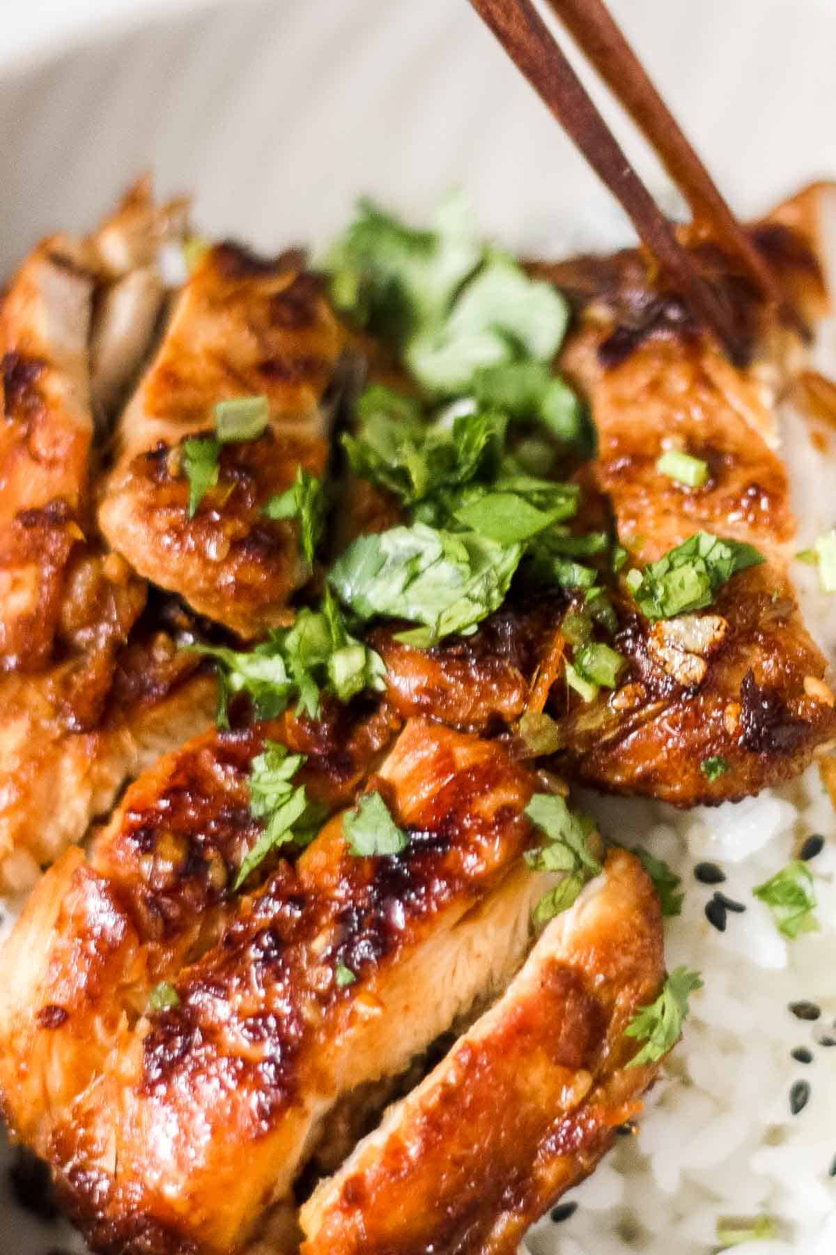 Pan-fried Lemongrass Chicken is a healthy, flavorful, and gluten-free Vietnamese dinner that is quick and easy to prep and cook in less than 25 minutes! | aheadofthyme.com