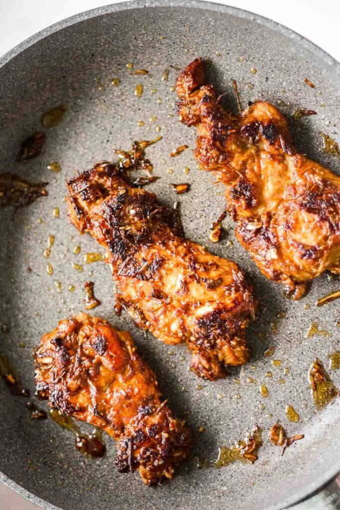 Pan-fried Lemongrass Chicken is a healthy, flavorful, and gluten-free Vietnamese dinner that is quick and easy to prep and cook in less than 25 minutes! | aheadofthyme.com