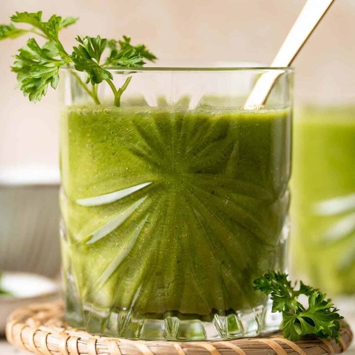 Green Detox Smoothie - Ahead of Thyme