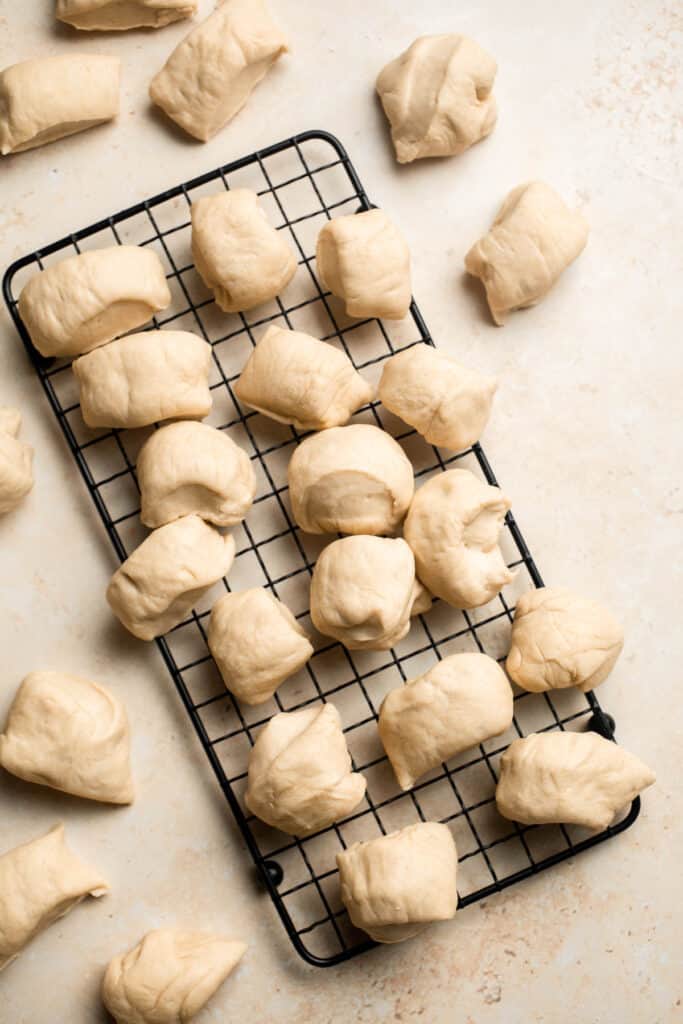 Homemade Pull Apart Garlic Bread is fluffy, buttery, flavourful, and tears easily for optimal sharing. You won't be able to stop grabbing these bites! | aheadofthyme.com