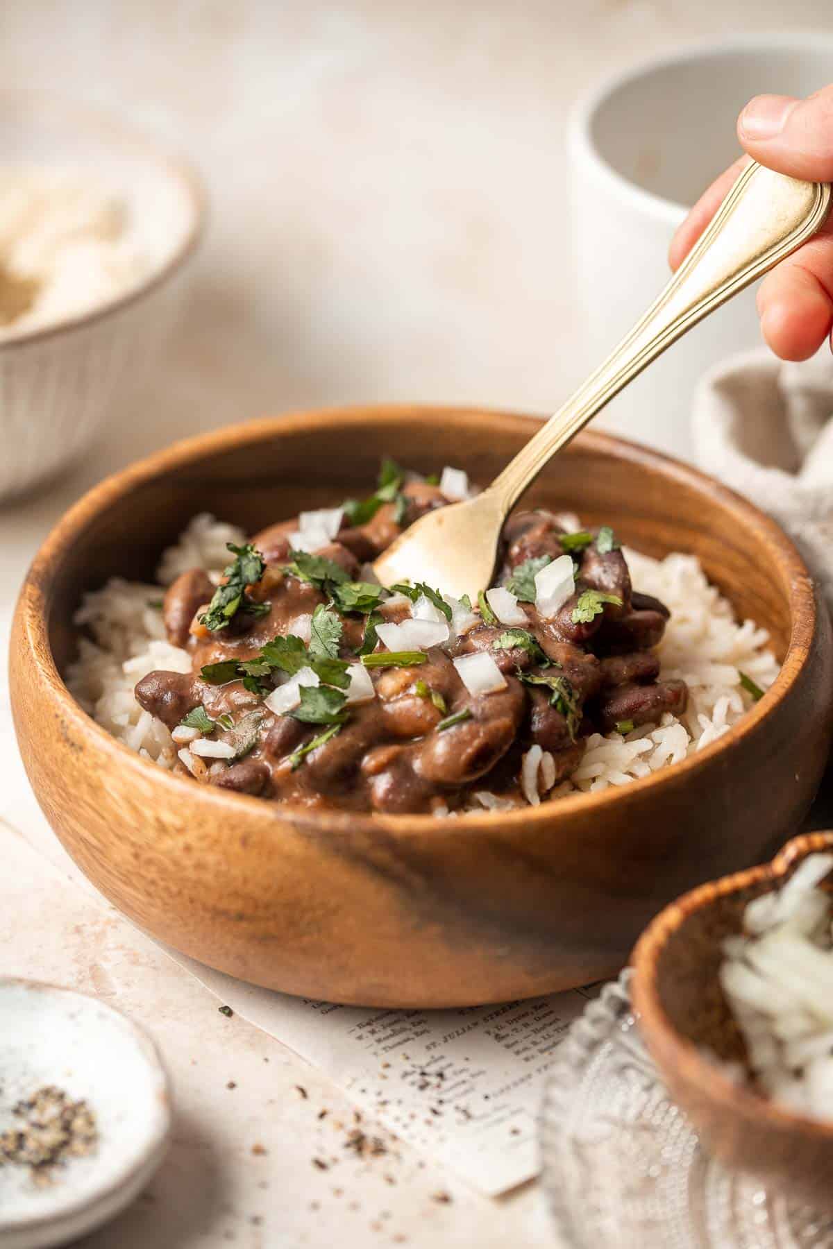 One Pot Red Kidney Beans are vegan, healthy, hearty, nourishing, and packed with plant-based protein. The perfect recipe for your dried kidney bean stash! | aheadofthyme.com