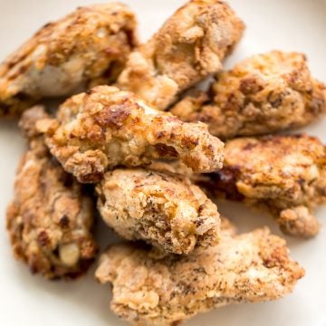 The BEST breaded fried chicken wings -- extra crispy and crunchy outside, tender and juicy inside. You can't even tell they're air fried, not deep-fried! | aheadofthyme.com