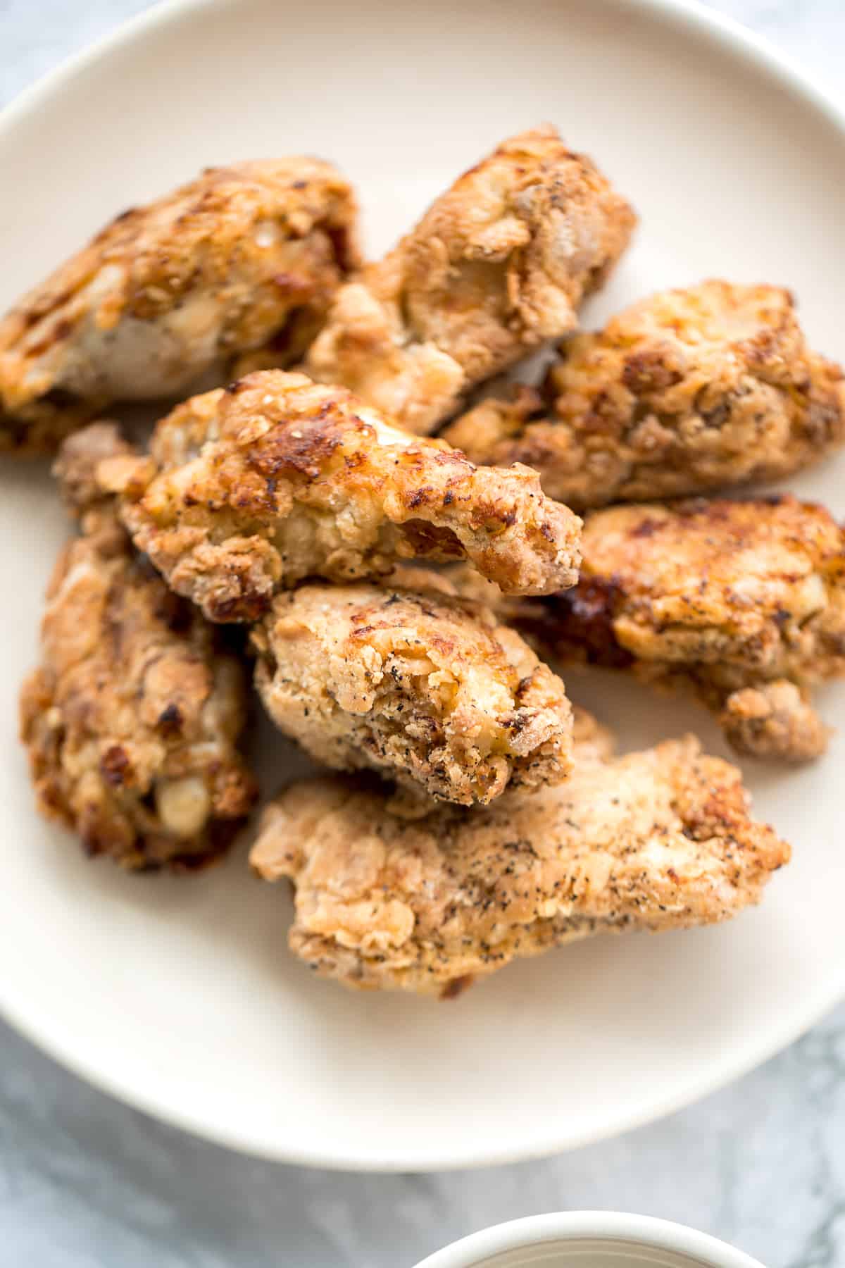 The BEST breaded fried chicken wings -- extra crispy and crunchy outside, tender and juicy inside. You can't even tell they're air fried, not deep-fried! | aheadofthyme.com