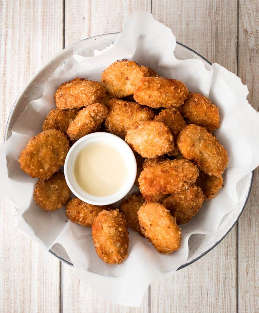 Easy Homemade Chicken Nuggets {+VIDEO}