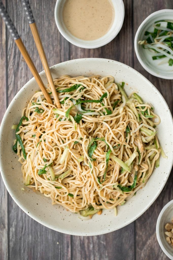 Easy vegan Shanghai style cold noodles tossed in peanut butter sauce with fresh vegetables and Asian seasonings, are flavourful and ready in 10 minutes. | aheadofthyme.com