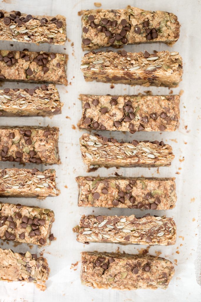 Chewy chocolate chip peanut butter granola bars are healthy, vegan, gluten-free, and refined sugar-free. Prep them in just 10 minutes to snack on for weeks. | aheadofthyme.com