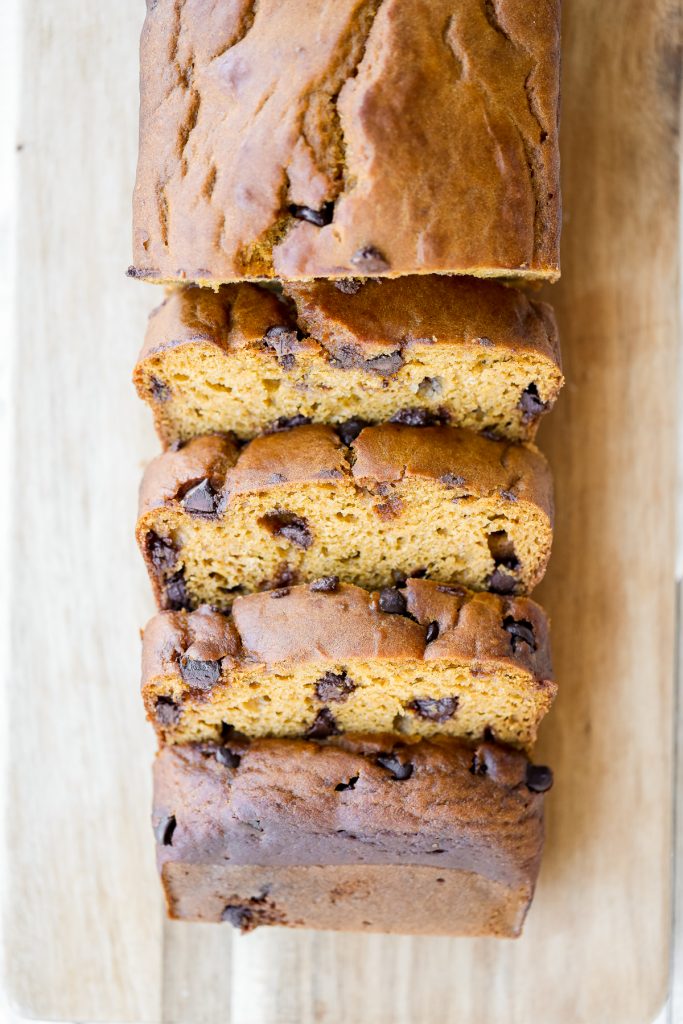 Soft and moist, small batch chocolate chip pumpkin bread is the easiest fall treat, packed with fall flavours of warm pumpkin spice, pumpkin, and chocolate. | aheadofthyme.com