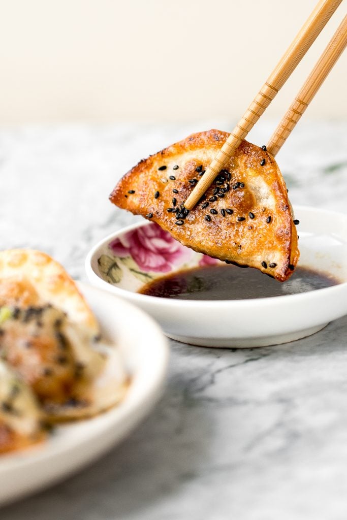 Homemade Chinese beef potstickers (dumplings) are crispy on the outside and tender and juicy inside packed with a delicious beef filling. | aheadofthyme.com