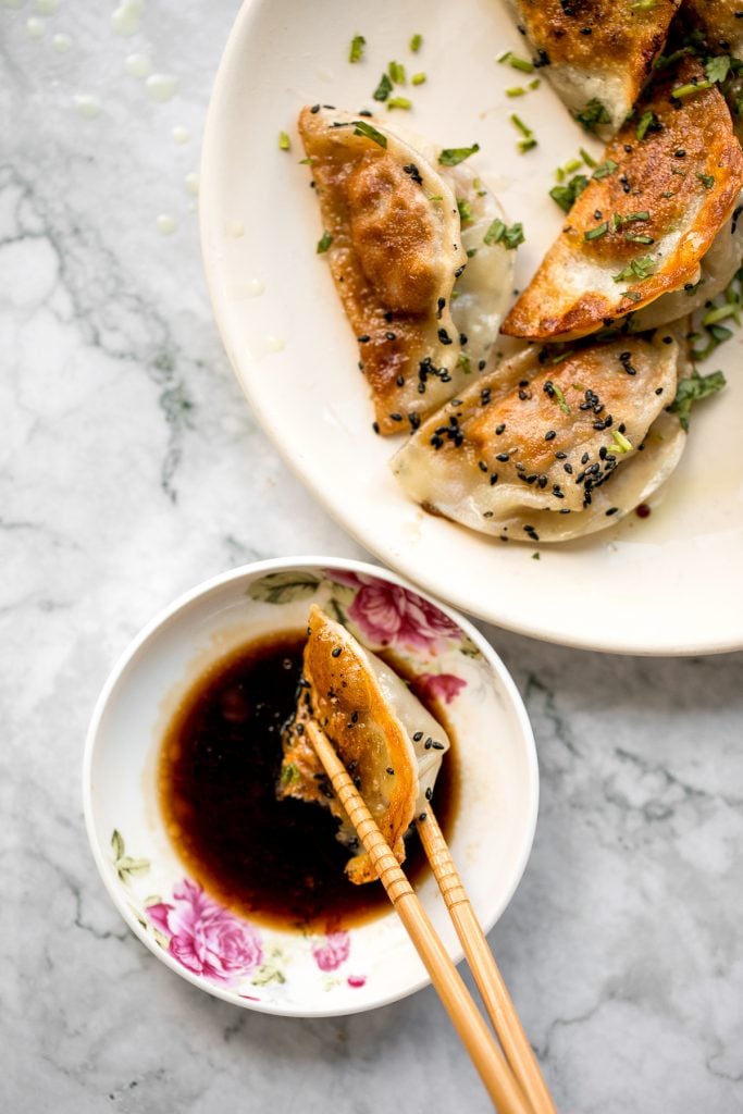 Homemade Chinese beef potstickers (dumplings) are crispy on the outside and tender and juicy inside packed with a delicious beef filling. | aheadofthyme.com