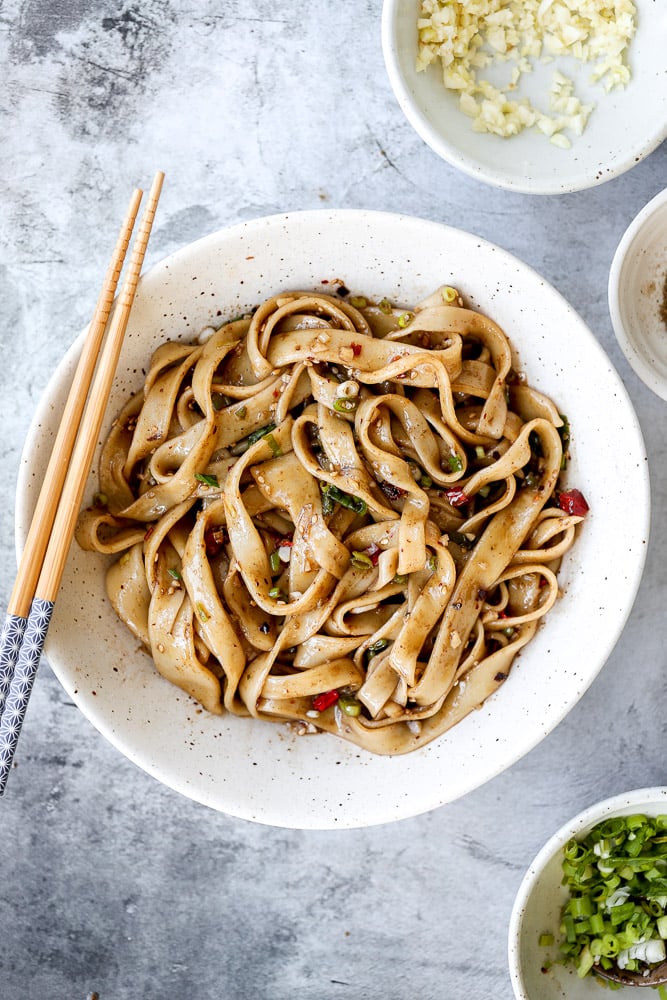 Quick and easy biang biang spicy noodles is a simple, flavourful and vegan noodle dish made with a few ingredients and in under 10 minutes. | aheadofthyme.com