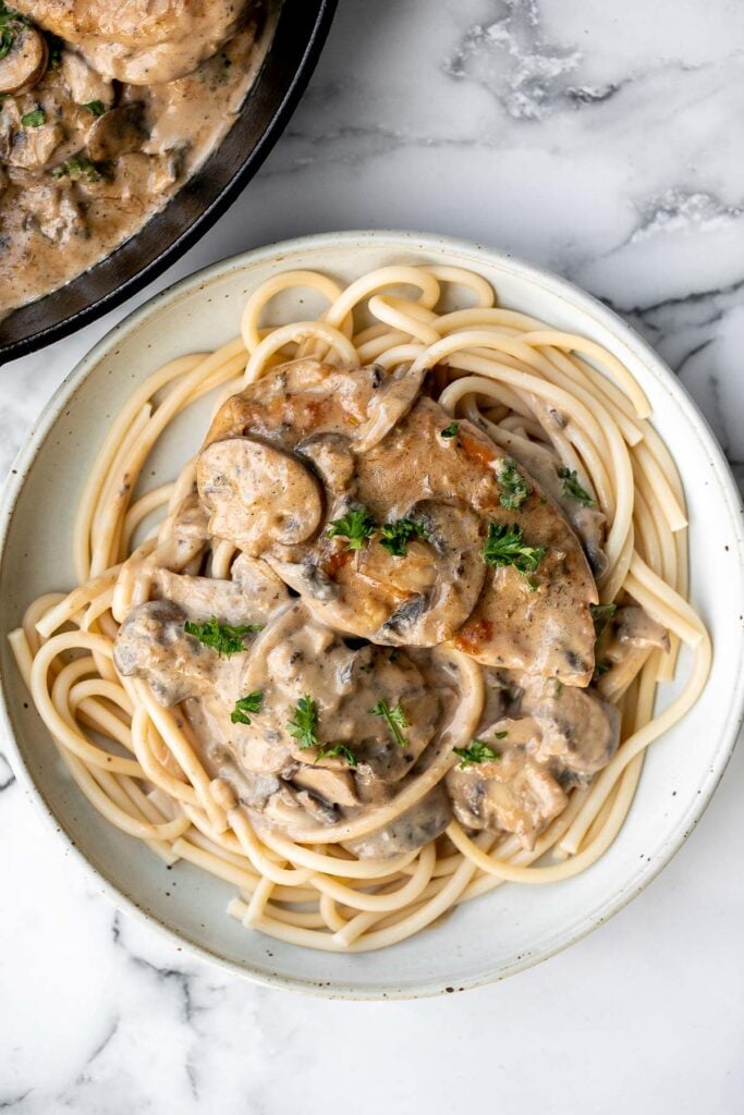 Chicken marsala in creamy mushroom sauce is a quick and easy 30-minute chicken dinner that is pure comfort food goals. A total crowd favourite. | aheadofthyme.com