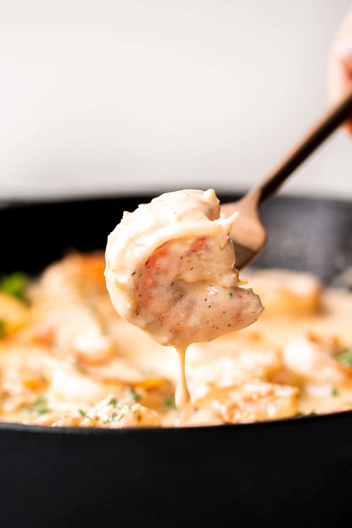 Creamy Garlic Shrimp is a quick and easy 15-minute meal made with juicy shrimp in a cheesy garlic cream sauce. Perfect for weeknight dinners! | aheadofthyme.com