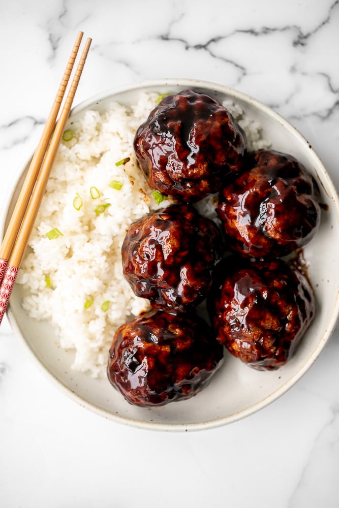 Lion's Head Chinese Meatballs are tender and juicy homemade pork meatballs packed with Asian seasonings and tossed in a sweet and sticky sauce. | aheadofthyme.com