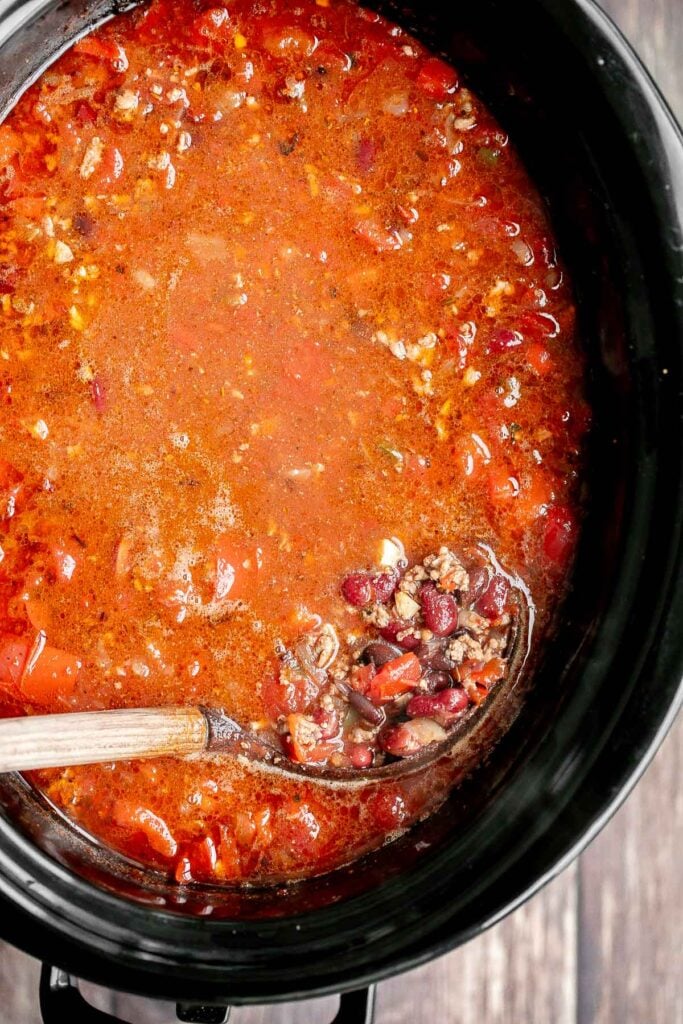 Hearty slow cooker beef chili is an easy, comforting, low-maintenance dinner in fall and winter months. It's a family favourite crockpot chili. | aheadofthyme.com