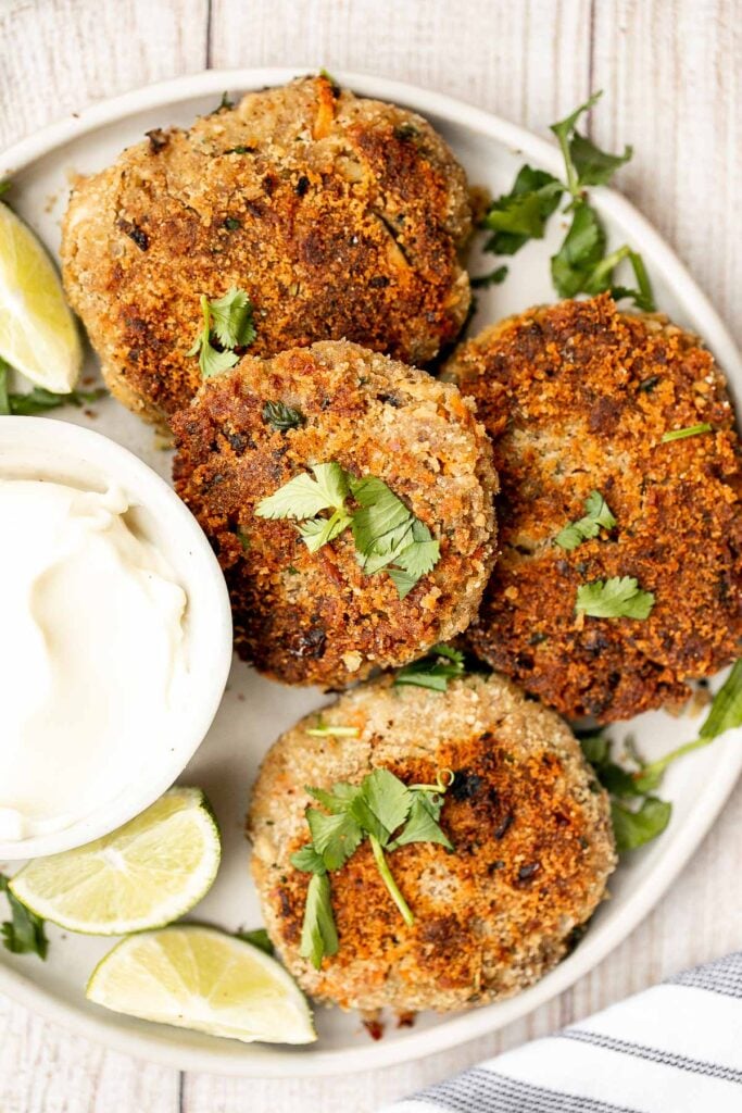 Mexican tuna cakes, or tortitas de atun, are quick, easy, and delicious. Made with canned tuna, these tuna patties come together in about 20 minutes. | aheadofthyme.com