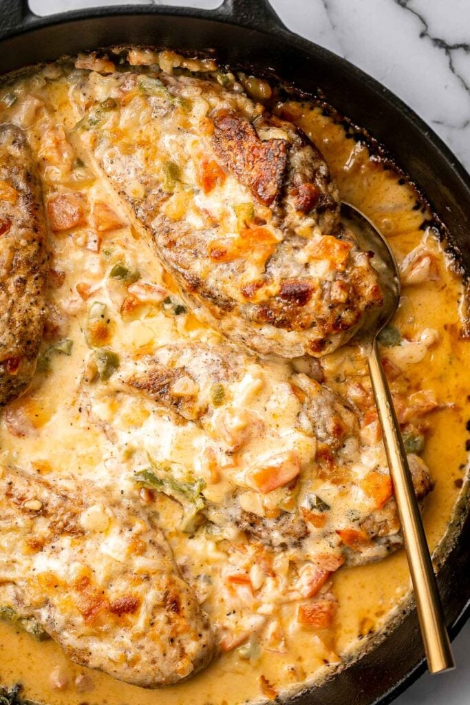 Queso Smothered Chicken Skillet, The Food Cafe