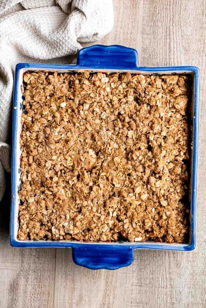 Apple crisp with tender cinnamon-sugar apples and crispy oat topping is sweet, tart, and just as delicious as an apple pie but takes a lot less effort. | aheadofthyme.com