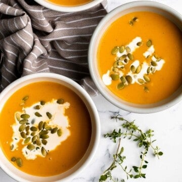 Instant pot butternut squash soup is the perfect fall dish to cook in your pressure cooker — warm, cozy, comforting, and creamy. Make in 15 minutes. | aheadofthyme.com