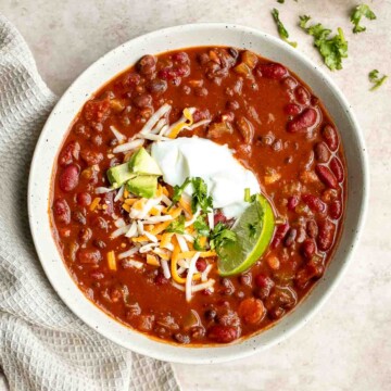 Easy one pot vegetarian chili is the perfect warm and cozy comfort meal — it’s hearty, filling, wholesome, flavorful, delicious, and loaded with protein. | aheadofthyme.com