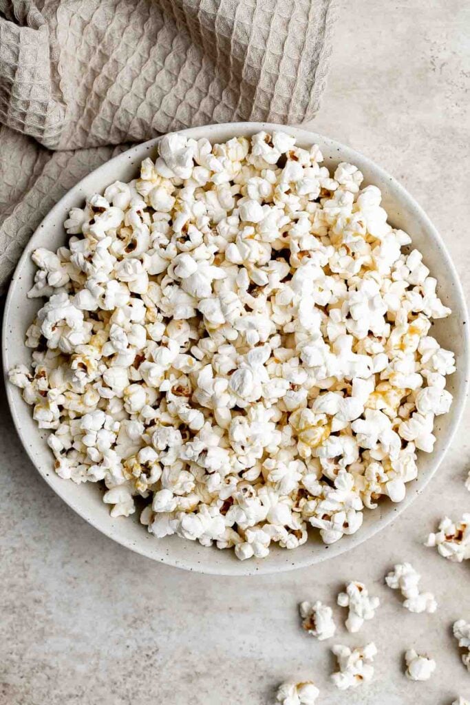 Homemade popcorn from scratch is quick and easy to make, a delicious and healthy snack, and is completely customizable with your favorite seasonings. | aheadofthyme.com