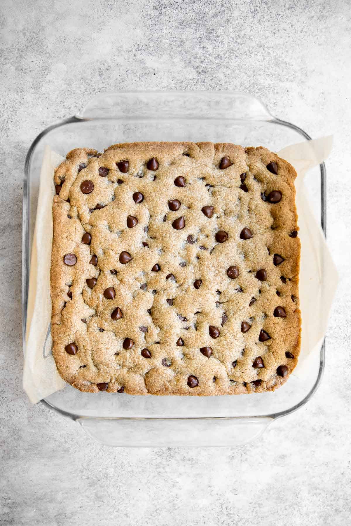 EASY Sheet Pan Chocolate Chip Cookie Bars Recipe