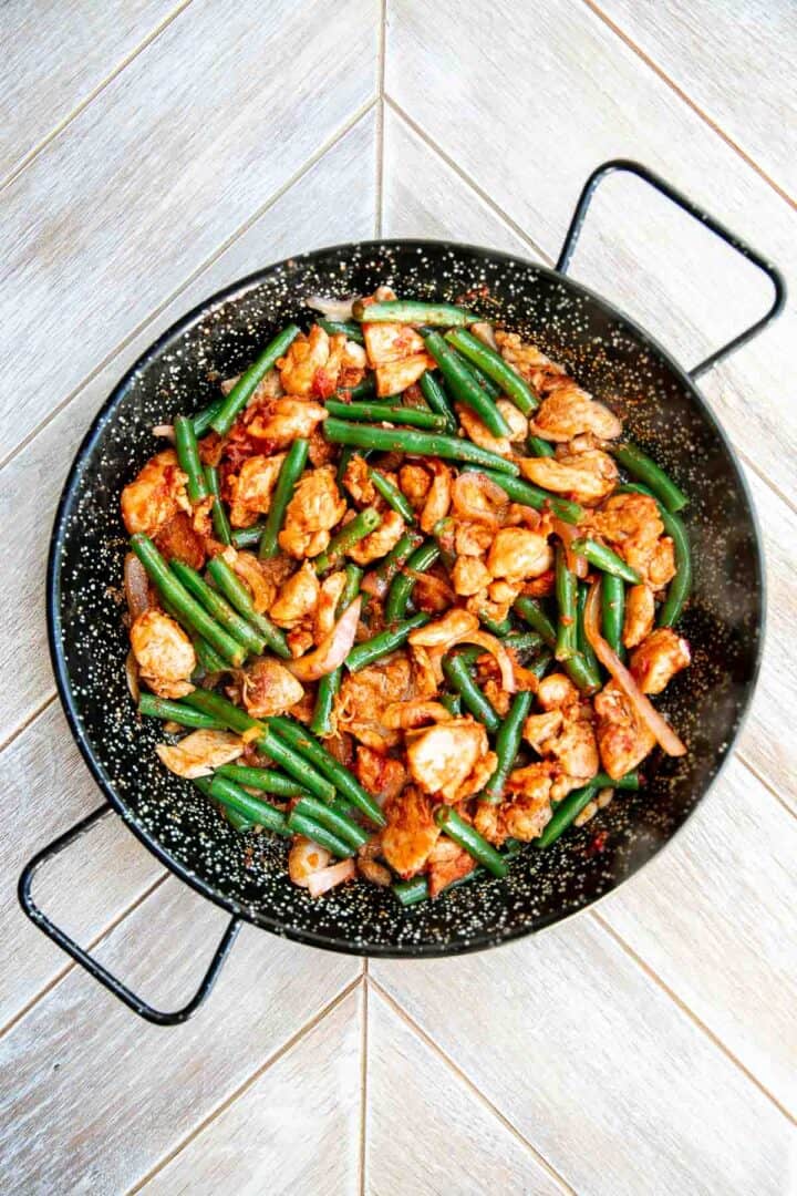 Chicken Paella (Paella Valenciana) Ahead of Thyme