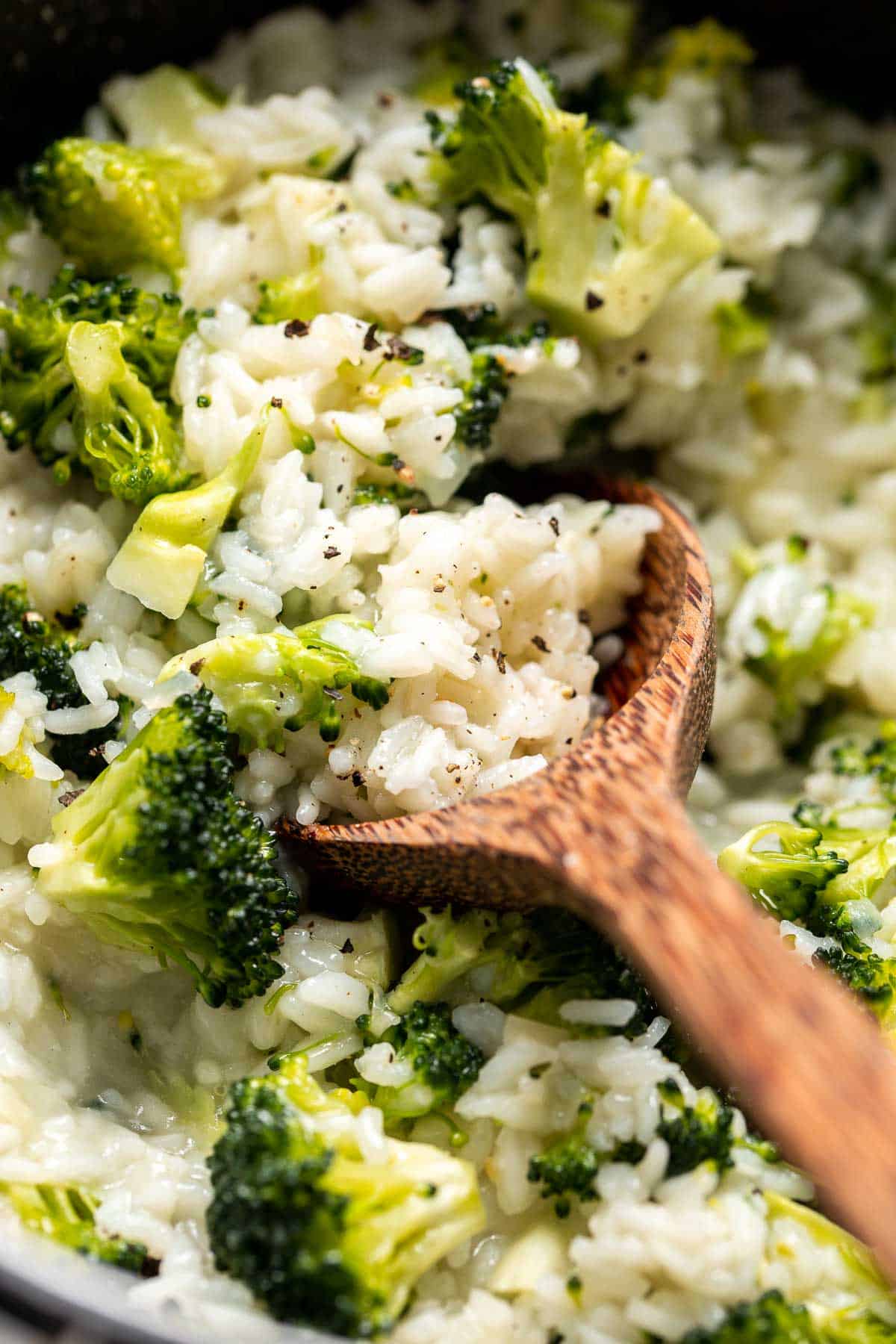 Broccoli Rice is the perfect side dish: creamy, cheesy, healthy, and filling. Plus, it’s quick and easy and all made in one pot in just over 30 minutes. | aheadofthyme.com