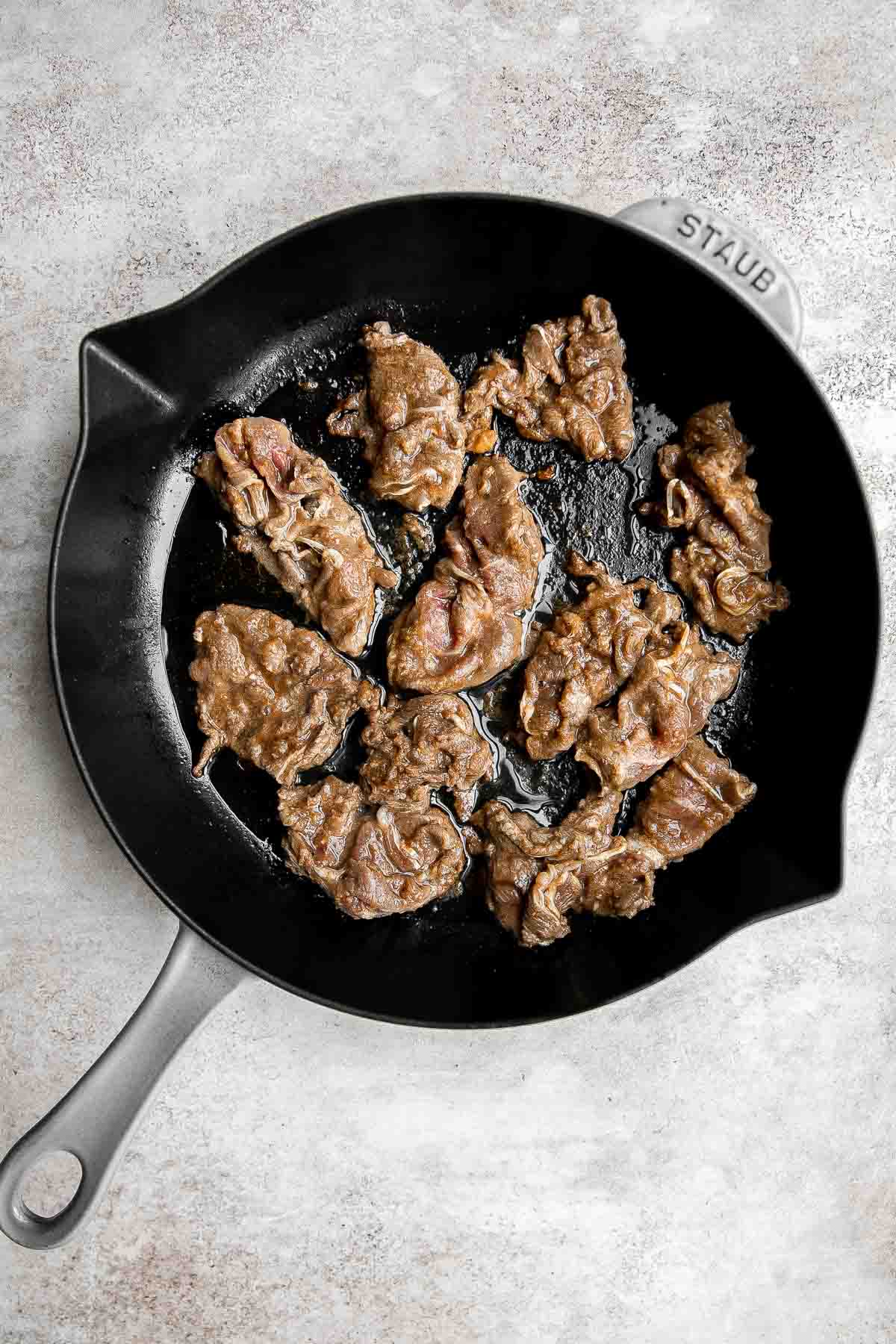 Korean Beef Bulgogi is a tasty, quick and easy 30-minute meal made with thinly sliced beef marinated in a delicious sweet and savory garlic soy sauce. | aheadofthyme.com