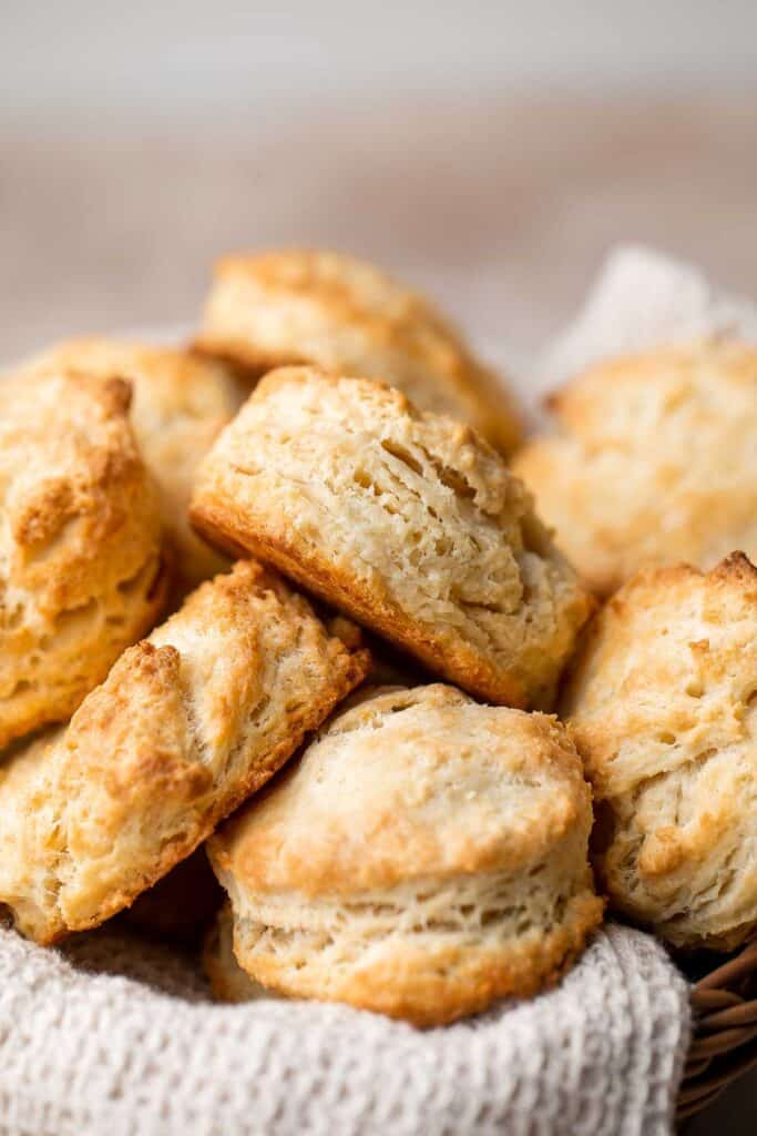 These classic Buttermilk Biscuits are perfectly tender with buttery, flaky layers. Quick and easy to make in just 30 minutes using a handful of ingredients. | aheadofthyme.com