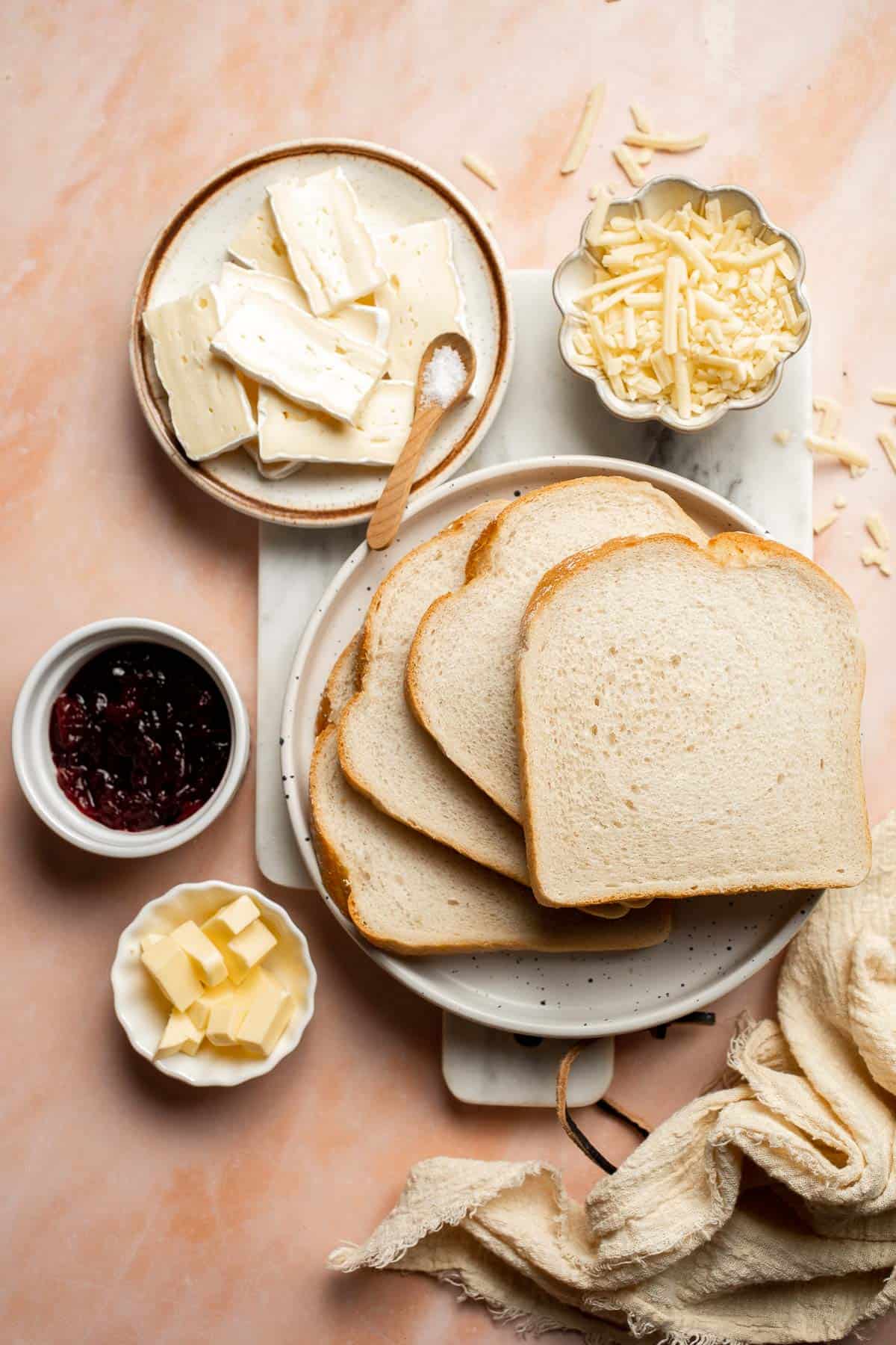 Cranberry Brie Grilled Cheese features the sweet and tart flavor of cranberry that pairs perfectly with the creamy, slightly funky flavor of brie. | aheadofthyme.com