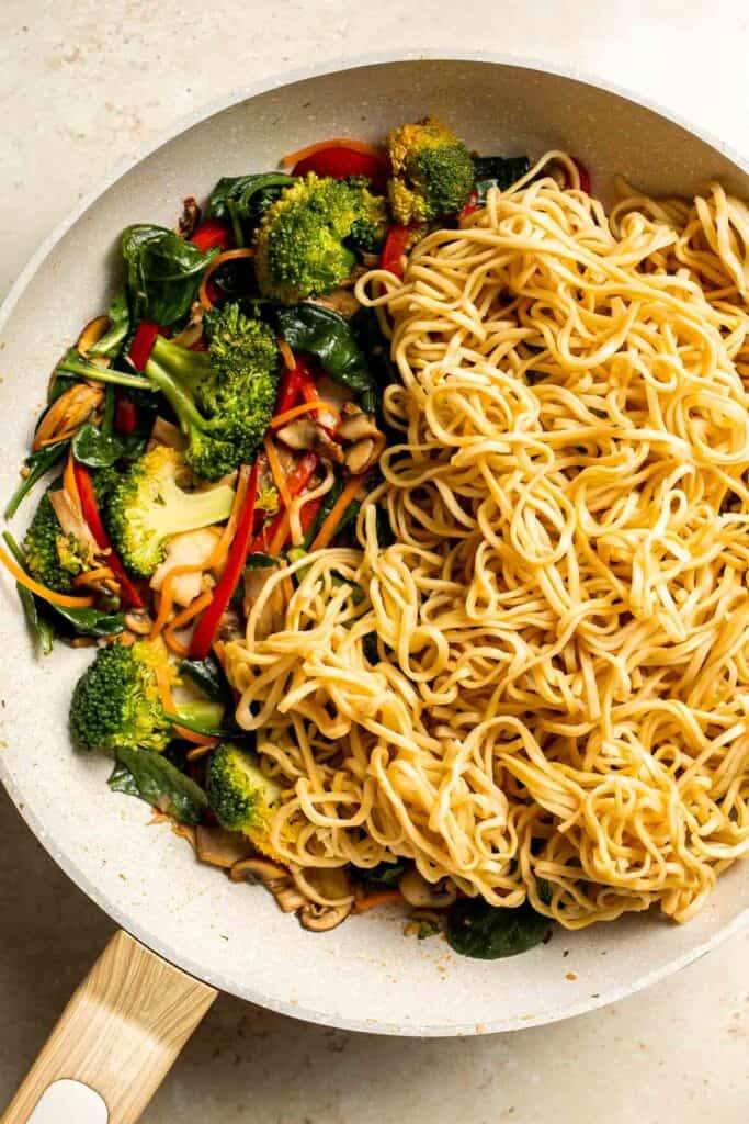 Say goodbye to takeout and make easy Lo Mein Noodles at home, packed with fresh veggies and healthy ingredients, in less than 15 minutes! | aheadofthyme.com